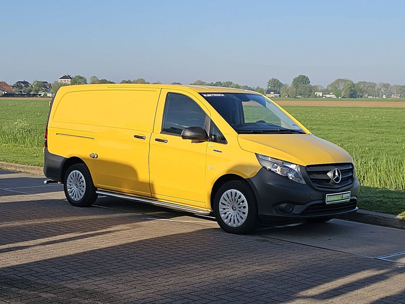 Mercedes-Benz eVito L2 ac automaat EURO6 - Mali kombi, Električno dostavno vozilo: slika Mercedes-Benz eVito L2 ac automaat EURO6 - Mali kombi, Električno dostavno vozilo Mercedes-Benz eVito L2 ac automaat EURO6 - Mali kombi, Električno dostavno vozilo: slika Mercedes-Benz eVito L2 ac automaat EURO6 - Mali kombi, Električno dostavno vozilo