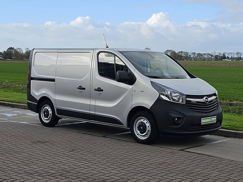 Opel Vivaro 1.6 L1H1 Navi Euro6 AC! - Mali kombi: slika Opel Vivaro 1.6 L1H1 Navi Euro6 AC! - Mali kombi Opel Vivaro 1.6 L1H1 Navi Euro6 AC! - Mali kombi: slika Opel Vivaro 1.6 L1H1 Navi Euro6 AC! - Mali kombi