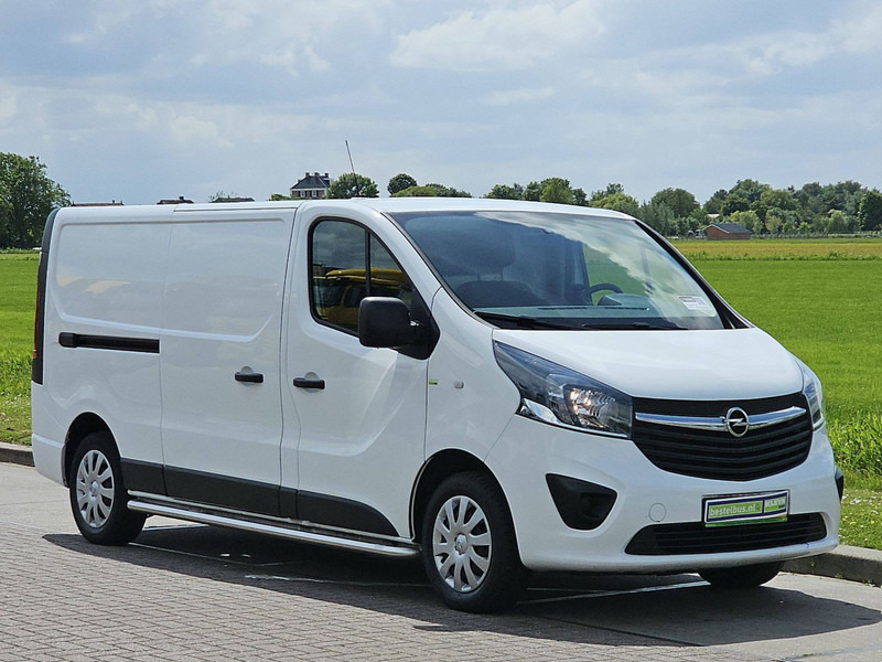 Opel Vivaro 1.6 L2H1 Navi Euro6 AC! - Mali kombi: slika Opel Vivaro 1.6 L2H1 Navi Euro6 AC! - Mali kombi Opel Vivaro 1.6 L2H1 Navi Euro6 AC! - Mali kombi: slika Opel Vivaro 1.6 L2H1 Navi Euro6 AC! - Mali kombi