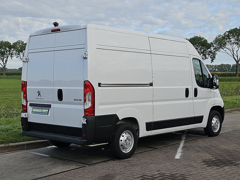 Peugeot Boxer 2.2 BHDI 120 L2H2 PREM. - Furgon: slika Peugeot Boxer 2.2 BHDI 120 L2H2 PREM. - Furgon Peugeot Boxer 2.2 BHDI 120 L2H2 PREM. - Furgon: slika Peugeot Boxer 2.2 BHDI 120 L2H2 PREM. - Furgon