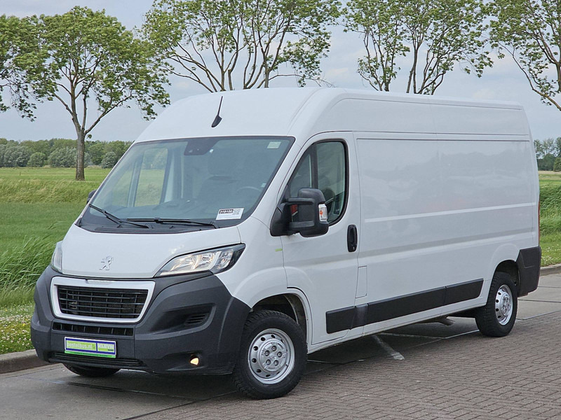 Peugeot Boxer 2.2 L3H2 140Pk Navi Eur6 - Furgon: slika Peugeot Boxer 2.2 L3H2 140Pk Navi Eur6 - Furgon Peugeot Boxer 2.2 L3H2 140Pk Navi Eur6 - Furgon: slika Peugeot Boxer 2.2 L3H2 140Pk Navi Eur6 - Furgon