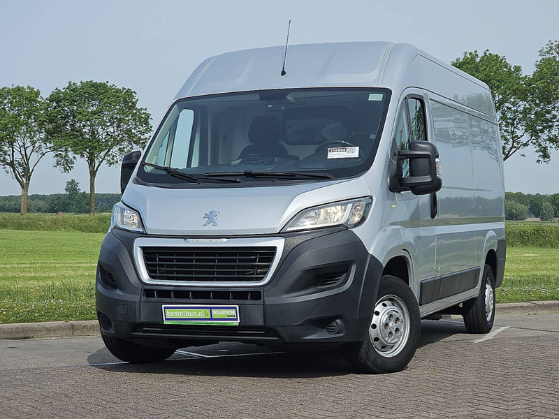 Peugeot Boxer 330 ac EURO6 - Mali kombi: slika Peugeot Boxer 330 ac EURO6 - Mali kombi Peugeot Boxer 330 ac EURO6 - Mali kombi: slika Peugeot Boxer 330 ac EURO6 - Mali kombi