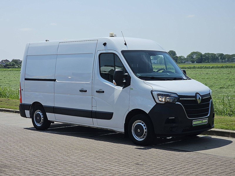 Renault Master 2.3 DCI 130 L2H2 - Furgon: slika Renault Master 2.3 DCI 130 L2H2 - Furgon Renault Master 2.3 DCI 130 L2H2 - Furgon: slika Renault Master 2.3 DCI 130 L2H2 - Furgon