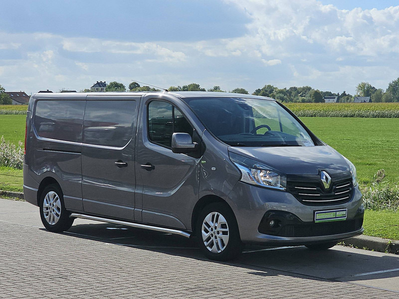 Renault Trafic 1.6 DCI DCI 140 L2H1 - Mali kombi: slika Renault Trafic 1.6 DCI DCI 140 L2H1 - Mali kombi Renault Trafic 1.6 DCI DCI 140 L2H1 - Mali kombi: slika Renault Trafic 1.6 DCI DCI 140 L2H1 - Mali kombi