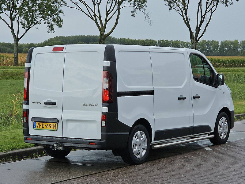 Renault Trafic 2.0 DCI 120 COMF. L1H1 - Mali kombi: slika Renault Trafic 2.0 DCI 120 COMF. L1H1 - Mali kombi Renault Trafic 2.0 DCI 120 COMF. L1H1 - Mali kombi: slika Renault Trafic 2.0 DCI 120 COMF. L1H1 - Mali kombi