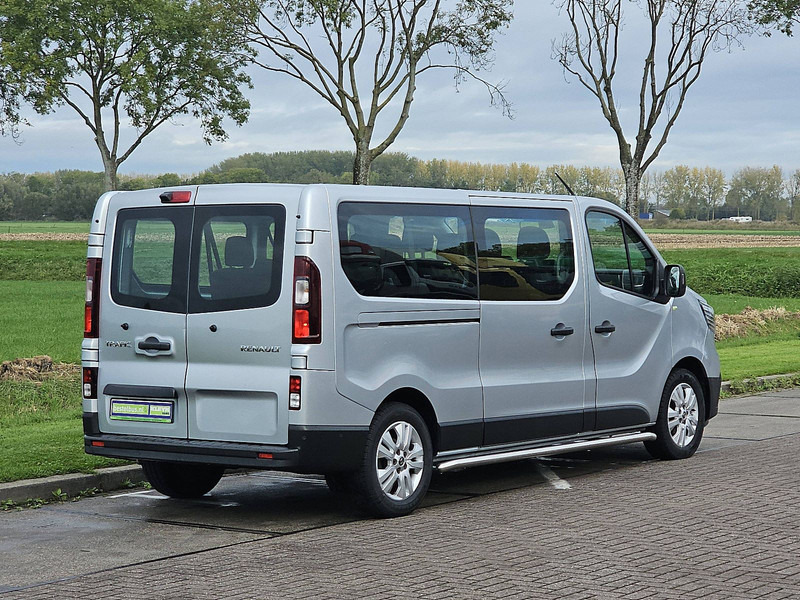 Renault Trafic 2.0 DCI ac aut. 9 pers EURO6 - Minibus, Putnički kombi: slika Renault Trafic 2.0 DCI ac aut. 9 pers EURO6 - Minibus, Putnički kombi Renault Trafic 2.0 DCI ac aut. 9 pers EURO6 - Minibus, Putnički kombi: slika Renault Trafic 2.0 DCI ac aut. 9 pers EURO6 - Minibus, Putnički kombi