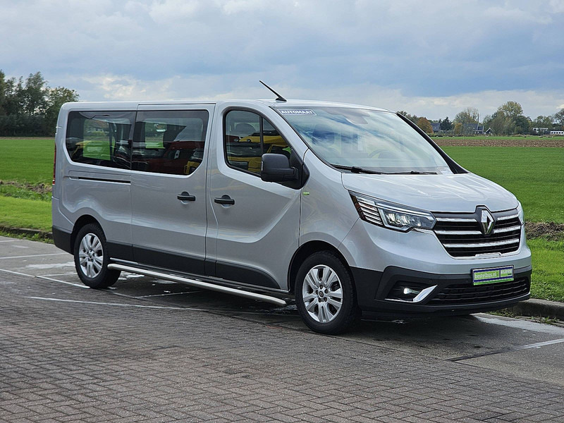 Renault Trafic 2.0 DCI ac aut. 9 pers EURO6 - Minibus, Putnički kombi: slika Renault Trafic 2.0 DCI ac aut. 9 pers EURO6 - Minibus, Putnički kombi Renault Trafic 2.0 DCI ac aut. 9 pers EURO6 - Minibus, Putnički kombi: slika Renault Trafic 2.0 DCI ac aut. 9 pers EURO6 - Minibus, Putnički kombi