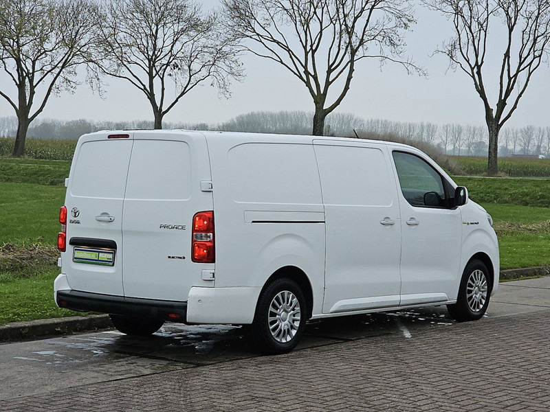 Toyota pro-ace ELECTRIC 50 KWH L3 - Mali kombi, Električno dostavno vozilo: slika Toyota pro-ace ELECTRIC 50 KWH L3 - Mali kombi, Električno dostavno vozilo Toyota pro-ace ELECTRIC 50 KWH L3 - Mali kombi, Električno dostavno vozilo: slika Toyota pro-ace ELECTRIC 50 KWH L3 - Mali kombi, Električno dostavno vozilo