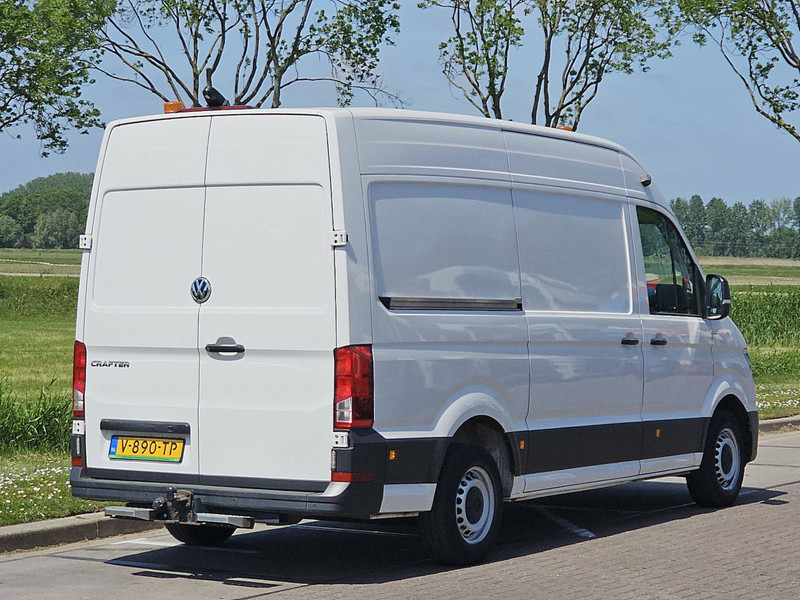 Volkswagen Crafter 2.0 TDI 140 L2H2 AUT. - Furgon: slika Volkswagen Crafter 2.0 TDI 140 L2H2 AUT. - Furgon Volkswagen Crafter 2.0 TDI 140 L2H2 AUT. - Furgon: slika Volkswagen Crafter 2.0 TDI 140 L2H2 AUT. - Furgon