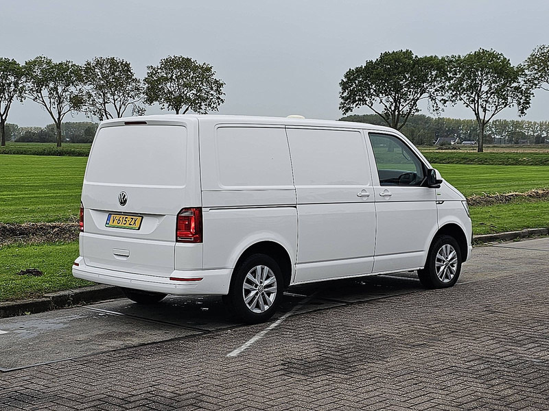 Volkswagen Transporter 2.0 TDI 115 EDITION L1H1 - Mali kombi: slika Volkswagen Transporter 2.0 TDI 115 EDITION L1H1 - Mali kombi Volkswagen Transporter 2.0 TDI 115 EDITION L1H1 - Mali kombi: slika Volkswagen Transporter 2.0 TDI 115 EDITION L1H1 - Mali kombi