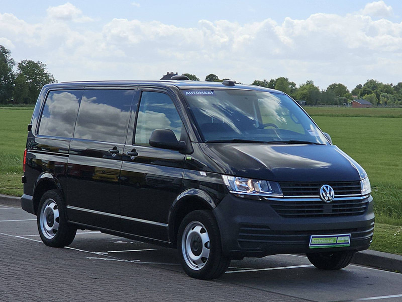 Volkswagen Transporter 2.0 TDI L1H1 150Pk Euro6 NAP - Mali kombi: slika Volkswagen Transporter 2.0 TDI L1H1 150Pk Euro6 NAP - Mali kombi Volkswagen Transporter 2.0 TDI L1H1 150Pk Euro6 NAP - Mali kombi: slika Volkswagen Transporter 2.0 TDI L1H1 150Pk Euro6 NAP - Mali kombi