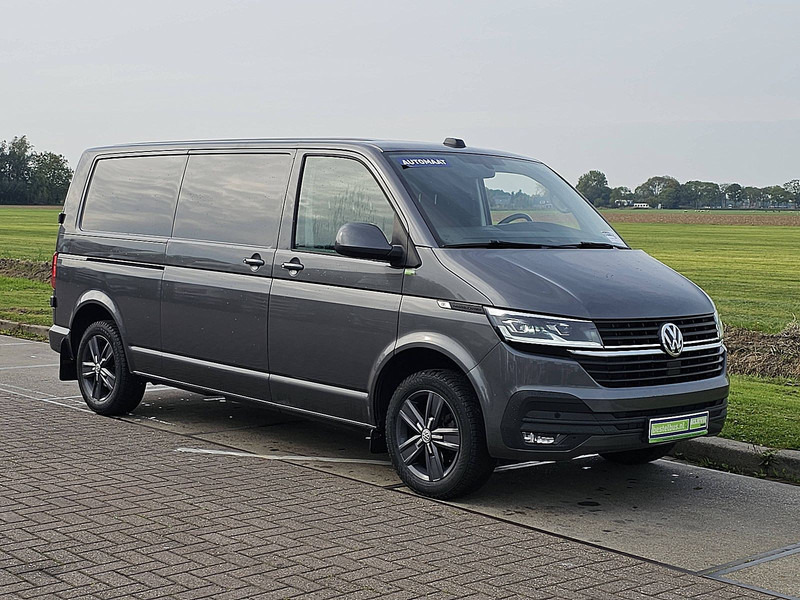 Volkswagen Transporter 2.0 TDI L2H1 Digital-Cockpit - Mali kombi: slika Volkswagen Transporter 2.0 TDI L2H1 Digital-Cockpit - Mali kombi Volkswagen Transporter 2.0 TDI L2H1 Digital-Cockpit - Mali kombi: slika Volkswagen Transporter 2.0 TDI L2H1 Digital-Cockpit - Mali kombi