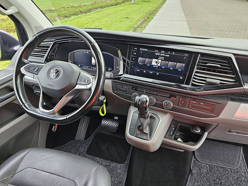 Mali kombi Volkswagen Transporter 2.0 TDI T6.1 Virtual-Cockpit: slika Mali kombi Volkswagen Transporter 2.0 TDI T6.1 Virtual-Cockpit