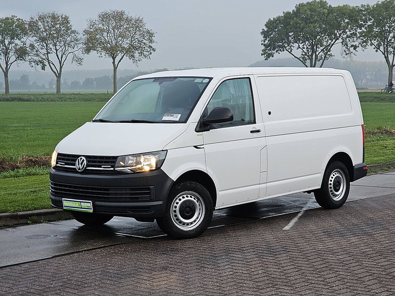 Volkswagen Transporter 2.0 TDI ac EURO6 - Mali kombi: slika Volkswagen Transporter 2.0 TDI ac EURO6 - Mali kombi Volkswagen Transporter 2.0 TDI ac EURO6 - Mali kombi: slika Volkswagen Transporter 2.0 TDI ac EURO6 - Mali kombi