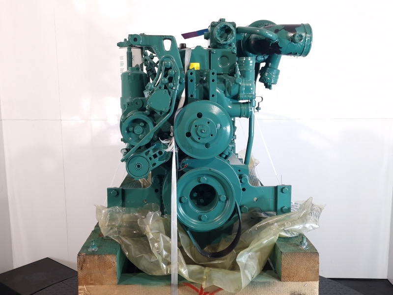 Volvo EC210B Excavator D6D EGE2 New Engine (Plant) - Motor za Građevinski strojevi: slika Volvo EC210B Excavator D6D EGE2 New Engine (Plant) - Motor za Građevinski strojevi Volvo EC210B Excavator D6D EGE2 New Engine (Plant) - Motor za Građevinski strojevi: slika Volvo EC210B Excavator D6D EGE2 New Engine (Plant) - Motor za Građevinski strojevi