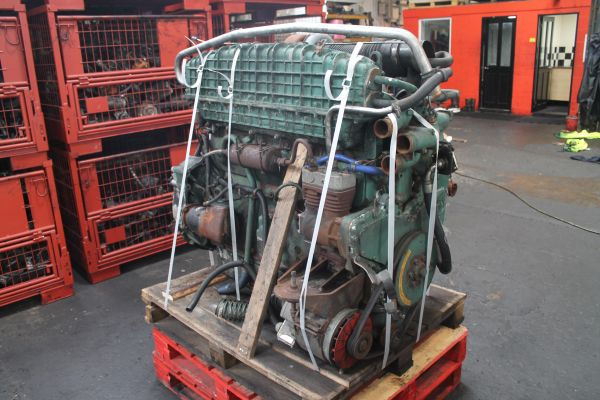 Volvo TD102 KF - Motor: slika Volvo TD102 KF - Motor Volvo TD102 KF - Motor: slika Volvo TD102 KF - Motor