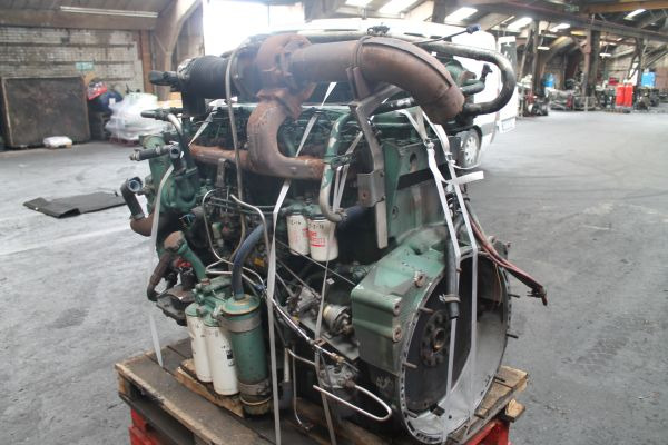 Volvo TD102 KF - Motor: slika Volvo TD102 KF - Motor Volvo TD102 KF - Motor: slika Volvo TD102 KF - Motor