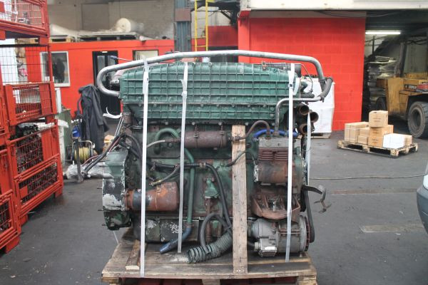 Volvo TD102 KF - Motor: slika Volvo TD102 KF - Motor Volvo TD102 KF - Motor: slika Volvo TD102 KF - Motor