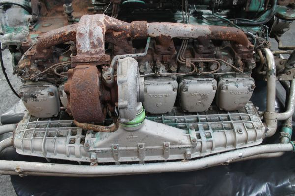 Volvo THD102KA - Motor: slika Volvo THD102KA - Motor Volvo THD102KA - Motor: slika Volvo THD102KA - Motor