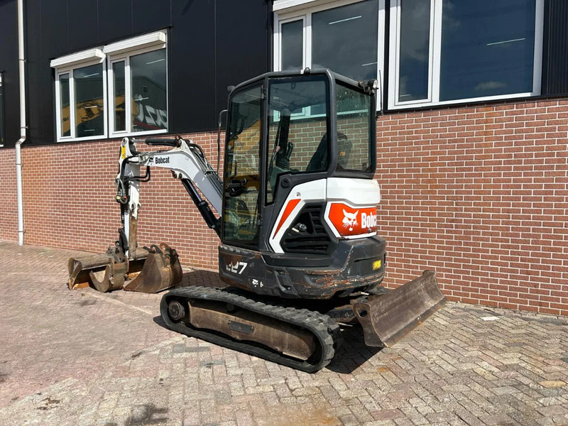 Bobcat E27 - Mini bager: slika Bobcat E27 - Mini bager Bobcat E27 - Mini bager: slika Bobcat E27 - Mini bager