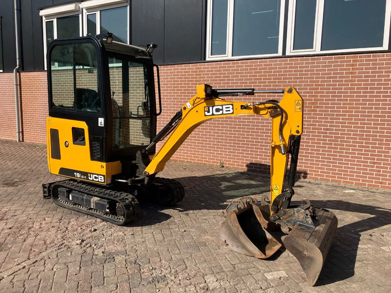 JCB 19C-1 - Mini bager: slika JCB 19C-1 - Mini bager JCB 19C-1 - Mini bager: slika JCB 19C-1 - Mini bager