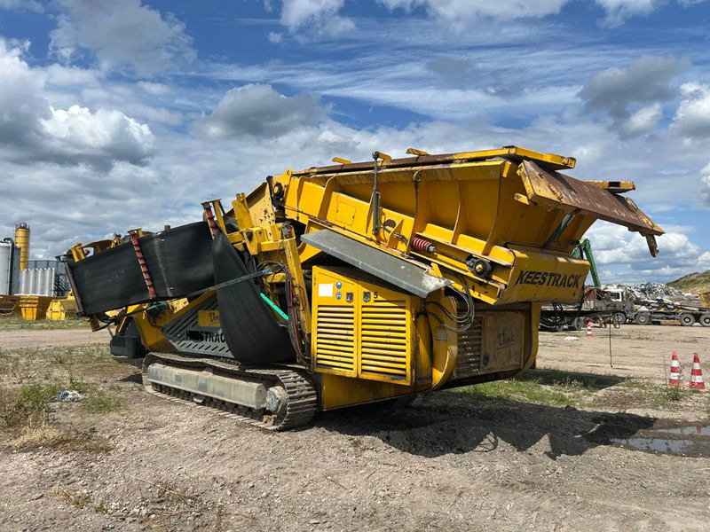 Keestrack Pioneer 4518 - Screener: slika Keestrack Pioneer 4518 - Screener Keestrack Pioneer 4518 - Screener: slika Keestrack Pioneer 4518 - Screener