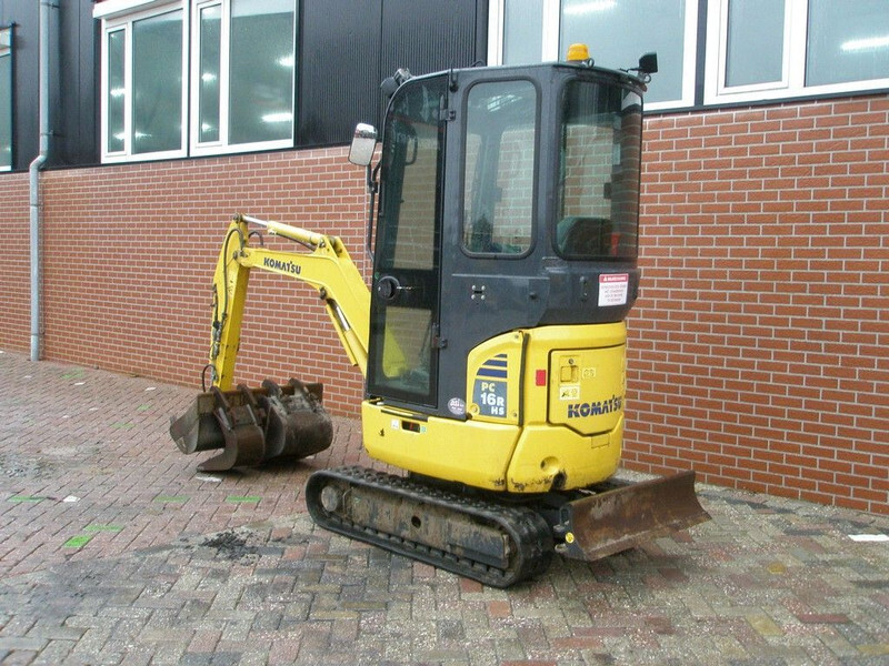 Komatsu PC16R-3HS - Mini bager: slika Komatsu PC16R-3HS - Mini bager Komatsu PC16R-3HS - Mini bager: slika Komatsu PC16R-3HS - Mini bager