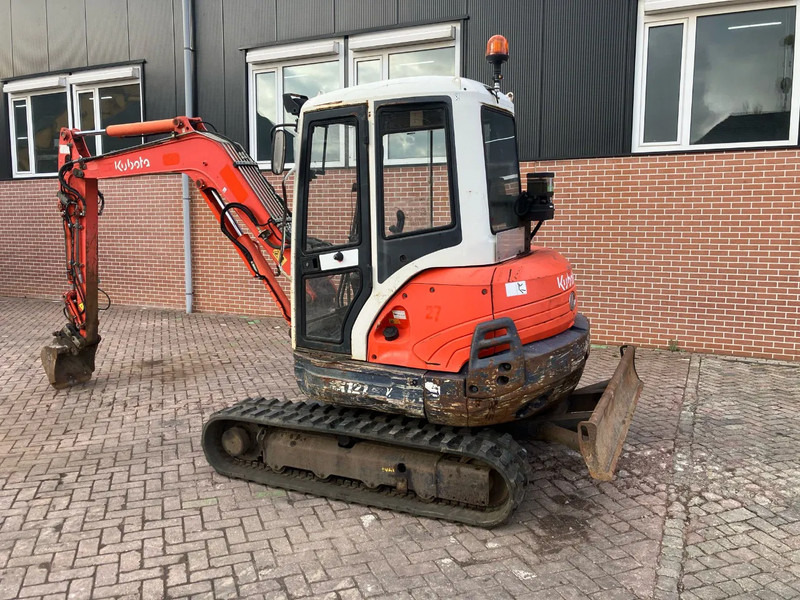 Kubota KX121-3a - Mini bager: slika Kubota KX121-3a - Mini bager Kubota KX121-3a - Mini bager: slika Kubota KX121-3a - Mini bager