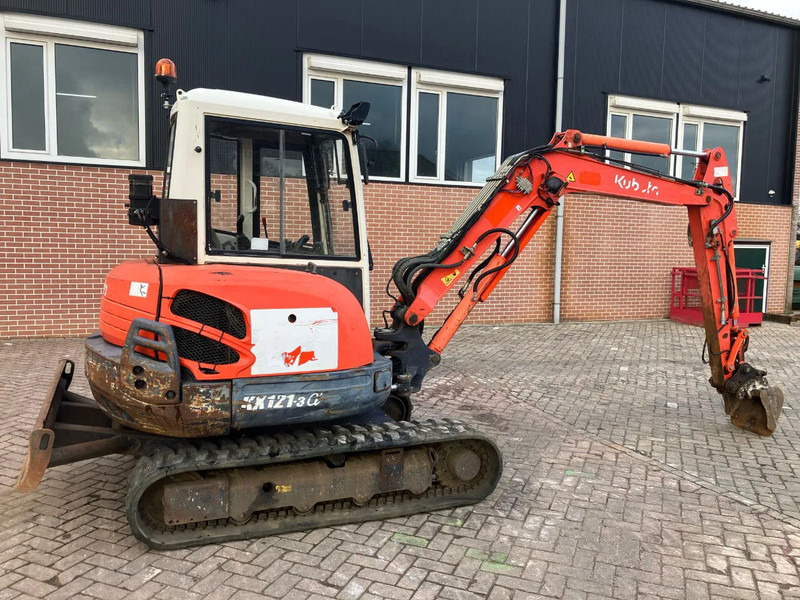 Kubota KX121-3a - Mini bager: slika Kubota KX121-3a - Mini bager Kubota KX121-3a - Mini bager: slika Kubota KX121-3a - Mini bager