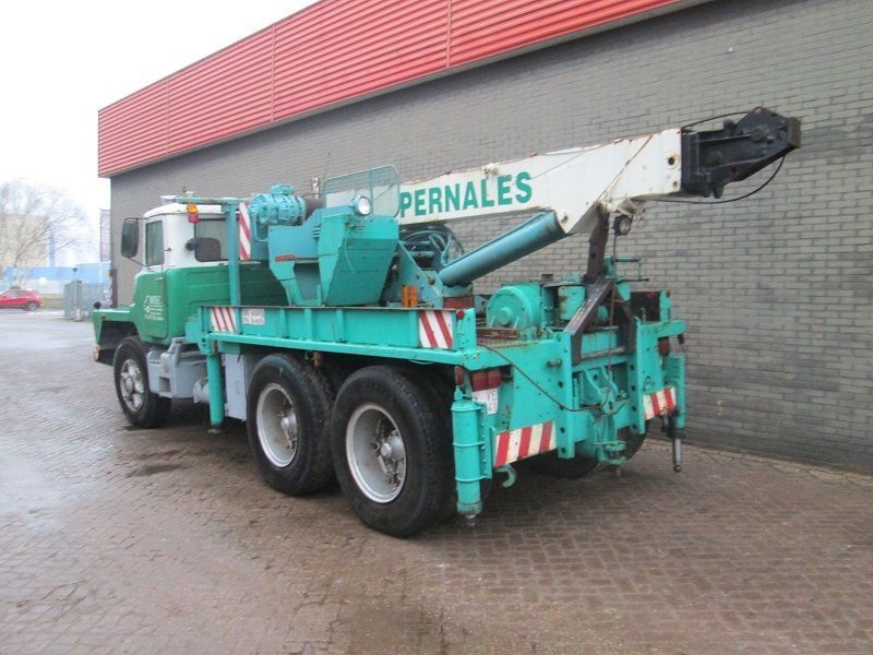 MACK DM807 - Kamion s kranom, Autodizalica: slika MACK DM807 - Kamion s kranom, Autodizalica MACK DM807 - Kamion s kranom, Autodizalica: slika MACK DM807 - Kamion s kranom, Autodizalica