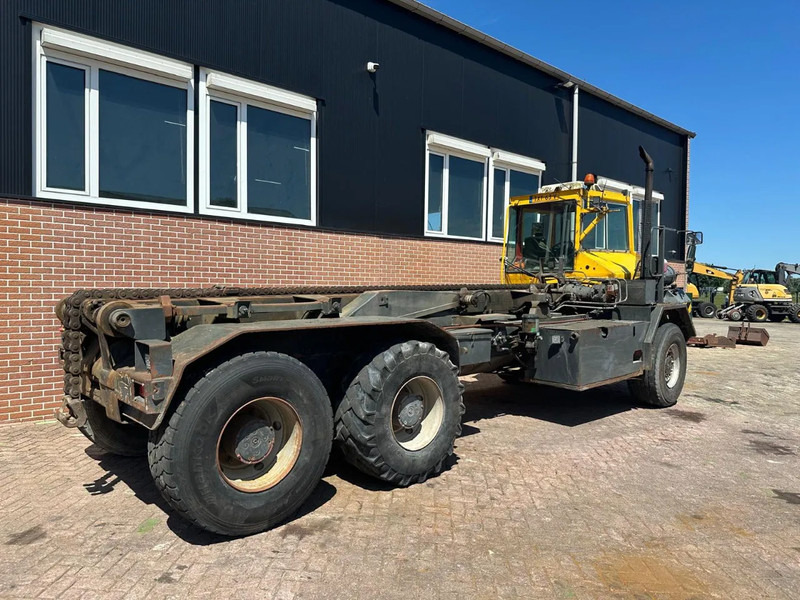 Terberg CC CC26 - Transporter kontejnera/ Kamion s izmjenjivim sanducima: slika Terberg CC CC26 - Transporter kontejnera/ Kamion s izmjenjivim sanducima Terberg CC CC26 - Transporter kontejnera/ Kamion s izmjenjivim sanducima: slika Terberg CC CC26 - Transporter kontejnera/ Kamion s izmjenjivim sanducima