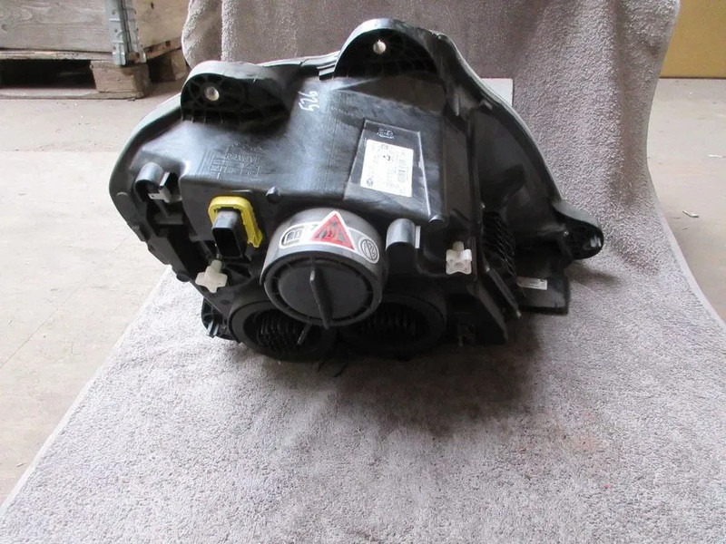 DAF 1857526 LED KOPLAMP DAF XF CF MODEL 2021 LINKS - Prednja svjetla za Kamion: slika DAF 1857526 LED KOPLAMP DAF XF CF MODEL 2021 LINKS - Prednja svjetla za Kamion DAF 1857526 LED KOPLAMP DAF XF CF MODEL 2021 LINKS - Prednja svjetla za Kamion: slika DAF 1857526 LED KOPLAMP DAF XF CF MODEL 2021 LINKS - Prednja svjetla za Kamion