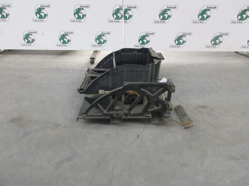DAF 19226980/2049055 ACCUDEKSEL MET BANDEN LIER XF CF EURO 6 - Akumulator za Kamion: slika DAF 19226980/2049055 ACCUDEKSEL MET BANDEN LIER XF CF EURO 6 - Akumulator za Kamion DAF 19226980/2049055 ACCUDEKSEL MET BANDEN LIER XF CF EURO 6 - Akumulator za Kamion: slika DAF 19226980/2049055 ACCUDEKSEL MET BANDEN LIER XF CF EURO 6 - Akumulator za Kamion