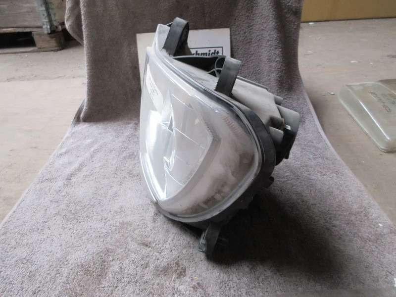 DAF 1939777 KOPLAMP DAF XF CF LINKS EURO 6 - Prednja svjetla za Kamion: slika DAF 1939777 KOPLAMP DAF XF CF LINKS EURO 6 - Prednja svjetla za Kamion DAF 1939777 KOPLAMP DAF XF CF LINKS EURO 6 - Prednja svjetla za Kamion: slika DAF 1939777 KOPLAMP DAF XF CF LINKS EURO 6 - Prednja svjetla za Kamion