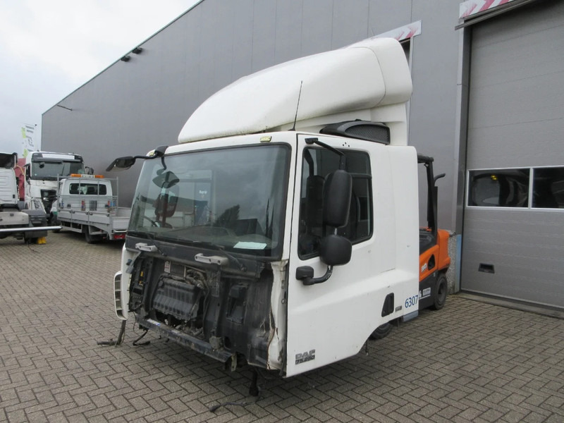 DAF DAF CF 75 DAGCABINE MODEL EURO 5 - Kabina i unutrašnjost za Kamion: slika DAF DAF CF 75 DAGCABINE MODEL EURO 5 - Kabina i unutrašnjost za Kamion DAF DAF CF 75 DAGCABINE MODEL EURO 5 - Kabina i unutrašnjost za Kamion: slika DAF DAF CF 75 DAGCABINE MODEL EURO 5 - Kabina i unutrašnjost za Kamion