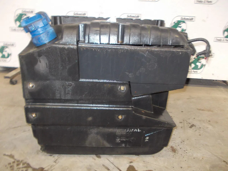 Iveco 5801279471 AD BLUE TANK 135 LITER INHOUD IVECO HI WAY MODEL 2018 - Spremnik goriva za Kamion: slika Iveco 5801279471 AD BLUE TANK 135 LITER INHOUD IVECO HI WAY MODEL 2018 - Spremnik goriva za Kamion Iveco 5801279471 AD BLUE TANK 135 LITER INHOUD IVECO HI WAY MODEL 2018 - Spremnik goriva za Kamion: slika Iveco 5801279471 AD BLUE TANK 135 LITER INHOUD IVECO HI WAY MODEL 2018 - Spremnik goriva za Kamion
