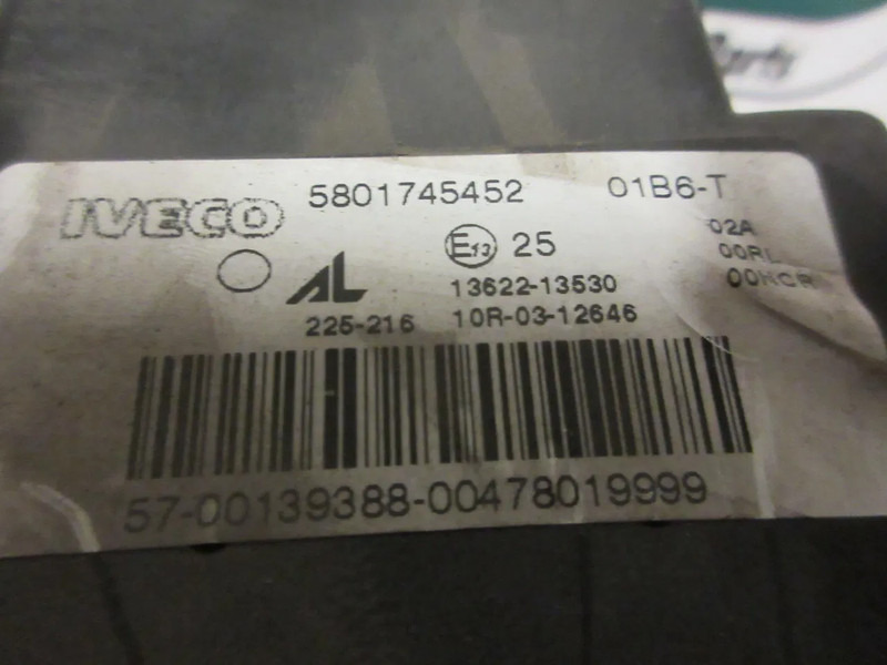 Prednja svjetla za Kamion Iveco 5801745452 LED KOPLAMP IVECI HI WAY EURO 6 RECHTS: slika Prednja svjetla za Kamion Iveco 5801745452 LED KOPLAMP IVECI HI WAY EURO 6 RECHTS