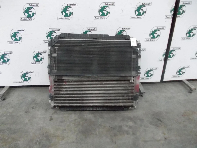 MAN 18.440 81.06000-6207 RADIATOR - Hladnjak za Kamion: slika MAN 18.440 81.06000-6207 RADIATOR - Hladnjak za Kamion MAN 18.440 81.06000-6207 RADIATOR - Hladnjak za Kamion: slika MAN 18.440 81.06000-6207 RADIATOR - Hladnjak za Kamion