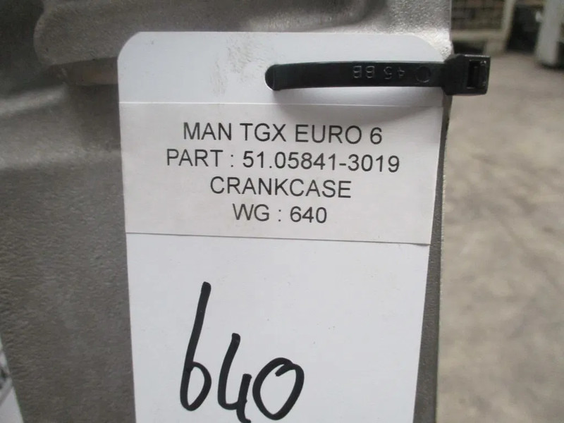 MAN 51.05841-3019 carterpan deel D2676 LF euro 6 - Korito ulja za Kamion: slika MAN 51.05841-3019 carterpan deel D2676 LF euro 6 - Korito ulja za Kamion MAN 51.05841-3019 carterpan deel D2676 LF euro 6 - Korito ulja za Kamion: slika MAN 51.05841-3019 carterpan deel D2676 LF euro 6 - Korito ulja za Kamion