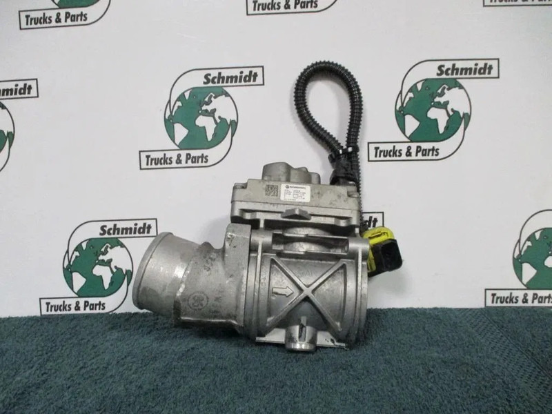 MAN 51.09413-7008 SMOORKLEP MAN 18.250 TGM EURO 6 - Motor i dijelovi za Kamion: slika MAN 51.09413-7008 SMOORKLEP MAN 18.250 TGM EURO 6 - Motor i dijelovi za Kamion MAN 51.09413-7008 SMOORKLEP MAN 18.250 TGM EURO 6 - Motor i dijelovi za Kamion: slika MAN 51.09413-7008 SMOORKLEP MAN 18.250 TGM EURO 6 - Motor i dijelovi za Kamion
