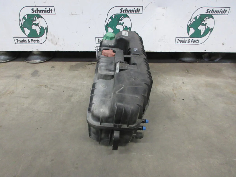 Mercedes-Benz A 960 501 90 03 WATERTANK MERCEDES BENZ 1833 MP4 EURO 6 - Ekspanziona posuda za Kamion: slika Mercedes-Benz A 960 501 90 03 WATERTANK MERCEDES BENZ 1833 MP4 EURO 6 - Ekspanziona posuda za Kamion Mercedes-Benz A 960 501 90 03 WATERTANK MERCEDES BENZ 1833 MP4 EURO 6 - Ekspanziona posuda za Kamion: slika Mercedes-Benz A 960 501 90 03 WATERTANK MERCEDES BENZ 1833 MP4 EURO 6 - Ekspanziona posuda za Kamion