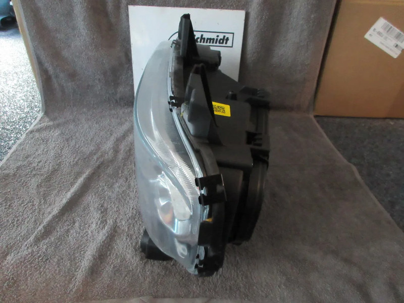 Mercedes-Benz A 973 820 22 61 // A 973 820 23 61 KOPLAMP ATEGO EURO 6 R + L NIEUWE !!! - Prednja svjetla za Kamion: slika Mercedes-Benz A 973 820 22 61 // A 973 820 23 61 KOPLAMP ATEGO EURO 6 R + L NIEUWE !!! - Prednja svjetla za Kamion Mercedes-Benz A 973 820 22 61 // A 973 820 23 61 KOPLAMP ATEGO EURO 6 R + L NIEUWE !!! - Prednja svjetla za Kamion: slika Mercedes-Benz A 973 820 22 61 // A 973 820 23 61 KOPLAMP ATEGO EURO 6 R + L NIEUWE !!! - Prednja svjetla za Kamion