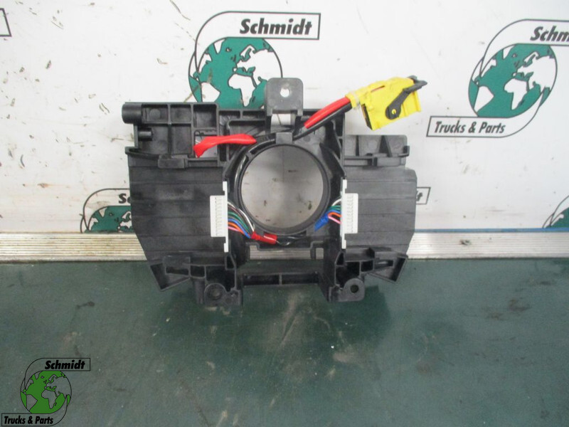 Renault 21708995 stuur lezer T 460 - Letva volana za Kamion: slika Renault 21708995 stuur lezer T 460 - Letva volana za Kamion Renault 21708995 stuur lezer T 460 - Letva volana za Kamion: slika Renault 21708995 stuur lezer T 460 - Letva volana za Kamion