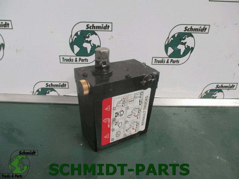 Renault 7421726535 Kantel Pomp - Hidraulika za Kamion: slika Renault 7421726535 Kantel Pomp - Hidraulika za Kamion Renault 7421726535 Kantel Pomp - Hidraulika za Kamion: slika Renault 7421726535 Kantel Pomp - Hidraulika za Kamion