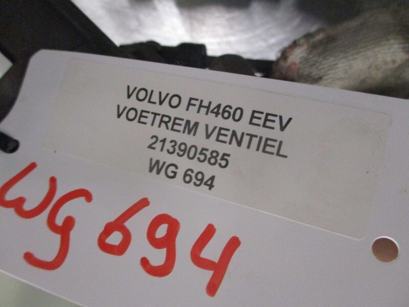Volvo 21390585 REM VENTIEL FM 410 - Ventil za Kamion: slika Volvo 21390585 REM VENTIEL FM 410 - Ventil za Kamion Volvo 21390585 REM VENTIEL FM 410 - Ventil za Kamion: slika Volvo 21390585 REM VENTIEL FM 410 - Ventil za Kamion