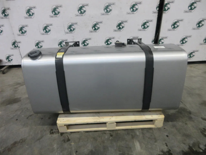 Volvo 2156455 DIESELTANK VOLVO FM 420 EURO 6 MODEL 2018 - Spremnik goriva za Kamion: slika Volvo 2156455 DIESELTANK VOLVO FM 420 EURO 6 MODEL 2018 - Spremnik goriva za Kamion Volvo 2156455 DIESELTANK VOLVO FM 420 EURO 6 MODEL 2018 - Spremnik goriva za Kamion: slika Volvo 2156455 DIESELTANK VOLVO FM 420 EURO 6 MODEL 2018 - Spremnik goriva za Kamion