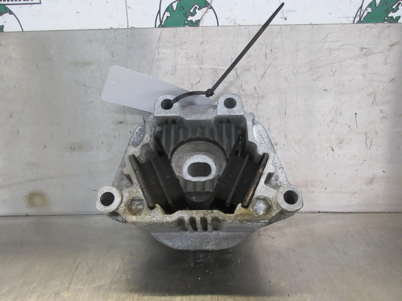 Volvo VOLVO MOTORSTEUN 20501391 EURO 6 - Nosač motora za Kamion: slika Volvo VOLVO MOTORSTEUN 20501391 EURO 6 - Nosač motora za Kamion Volvo VOLVO MOTORSTEUN 20501391 EURO 6 - Nosač motora za Kamion: slika Volvo VOLVO MOTORSTEUN 20501391 EURO 6 - Nosač motora za Kamion
