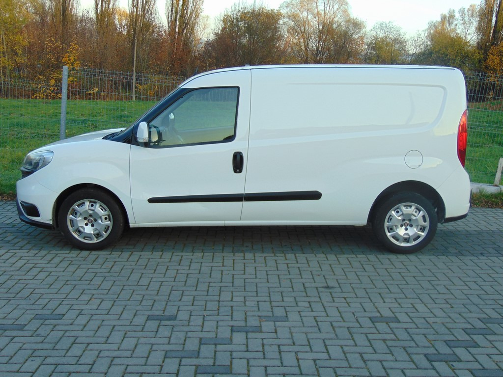 FIAT Doblo 1,6 MultiJet 105KM MAXI MAX - Mali kombi: slika FIAT Doblo 1,6 MultiJet 105KM MAXI MAX - Mali kombi FIAT Doblo 1,6 MultiJet 105KM MAXI MAX - Mali kombi: slika FIAT Doblo 1,6 MultiJet 105KM MAXI MAX - Mali kombi