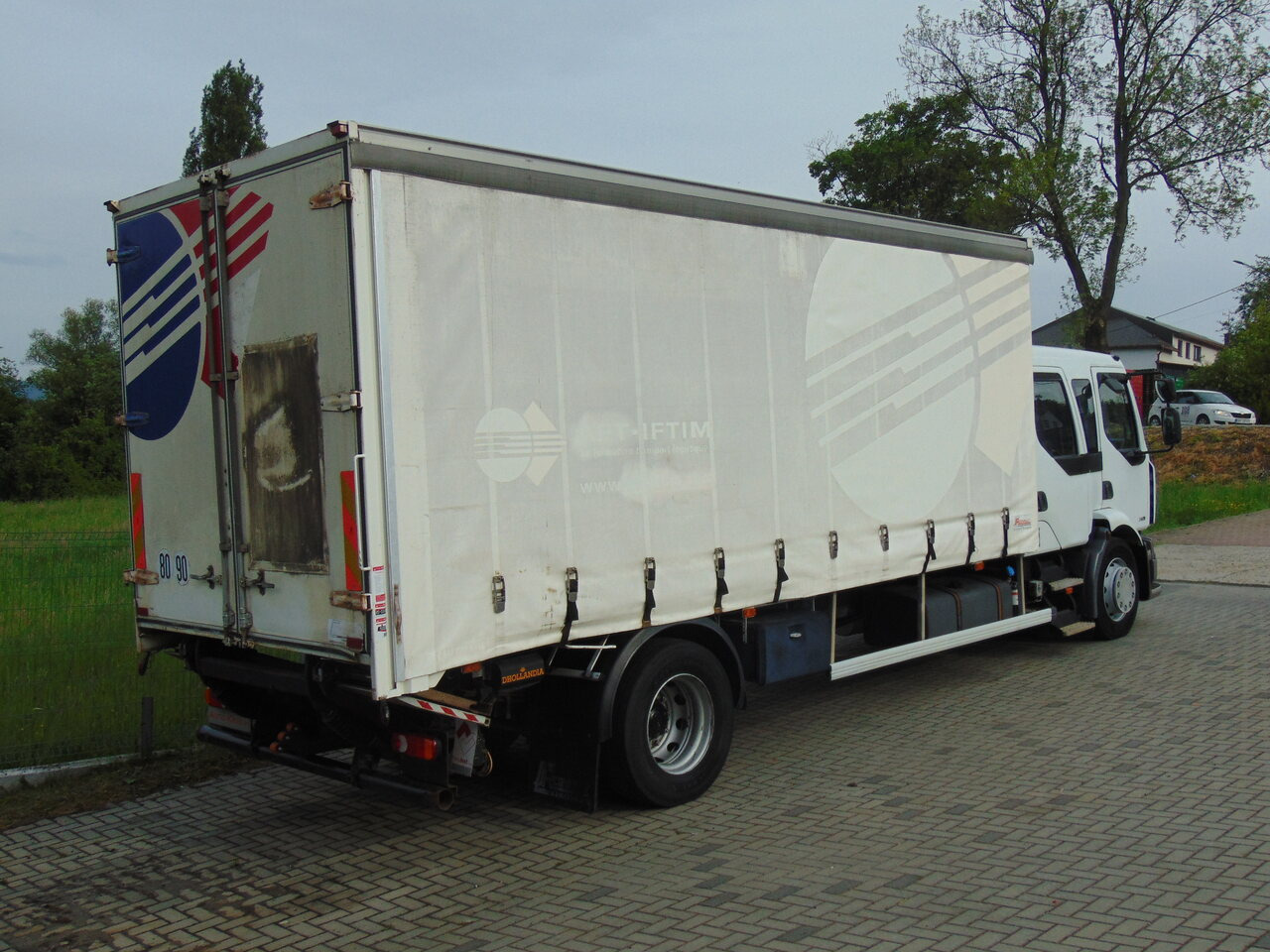 RENAULT Midlum 240DXi - Kamion s ceradom: slika RENAULT Midlum 240DXi - Kamion s ceradom RENAULT Midlum 240DXi - Kamion s ceradom: slika RENAULT Midlum 240DXi - Kamion s ceradom