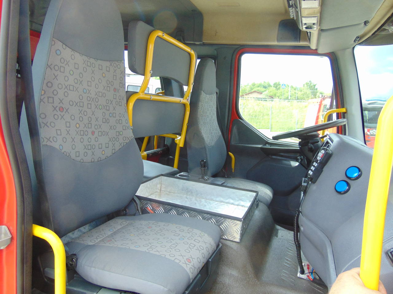 Vatrogasno vozilo RENAULT Midlum 270dCi SIDES: slika Vatrogasno vozilo RENAULT Midlum 270dCi SIDES
